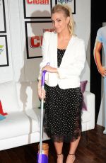 ASHLEE SIMPSON at Swiffer & Mr. Clean Event in new York 05/17/2016