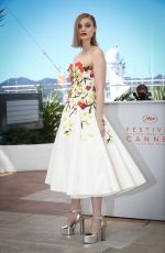 BELLA HEATHCOTE at "The Neon Demon