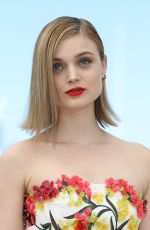 BELLA HEATHCOTE at "The Neon Demon