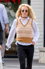BRITNEY SPEARS Out Shopping in Los Angeles 05/25/2016