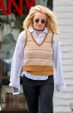 BRITNEY SPEARS Out Shopping in Los Angeles 05/25/2016