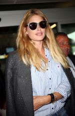 DOUTZEN KROES at Nice Airport 05/16/2016