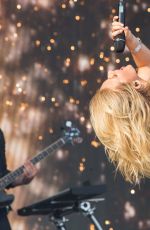 ELLIE GOULDING Performs at Radio 1