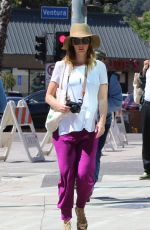 EMILY BLUNT Out and About in Los Angeles 05/22/2006