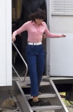 EMMA STONE on the set 