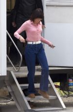 EMMA STONE on the set 
