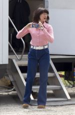 EMMA STONE on the set 