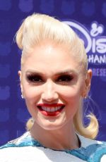 GWEN STEFANI at 2016 Radio Disney Music Awards in Los Angeles 04/30/2016