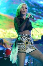 GWEN STEFANI Performs at 102.7 Kiss FM’s 2016 Wango Tango in Carson 05/14/2016