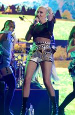 GWEN STEFANI Performs at 102.7 Kiss FM’s 2016 Wango Tango in Carson 05/14/2016