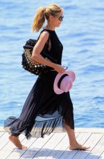 HEIDI  KLUM Arrives at Eden Roc Hotel in Antibes 05/17/2016