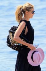 HEIDI  KLUM Arrives at Eden Roc Hotel in Antibes 05/17/2016