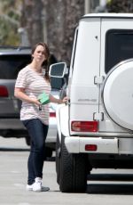 JENNIFER LOVE HEWITT Shopping at Whole Foods in Santa Monica 05/26/2016
