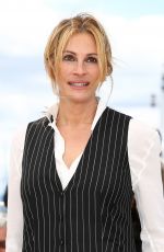 JULIA ROBERTS at 
