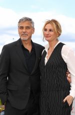 JULIA ROBERTS at 