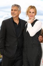 JULIA ROBERTS at 