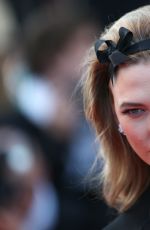 KARLIE KLOSS at 