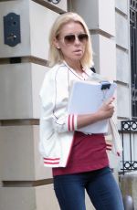 KELLY RIPA Leaves Her Apartment in New York 05/12/2016