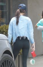 KENDALL JENNER at Beverly Glen Deli in Bel-Air 05/28/2016