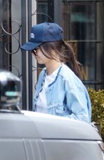 KENDALL JENNER at Beverly Glen Deli in Bel-Air 05/28/2016