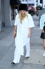 KESHA SEBERT at 