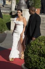 KIM KARDASHIAN at 