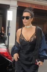 KIM KARDASHIAN Out for Lunch at 