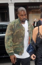 KIM KARDASHIAN Out for Lunch at 