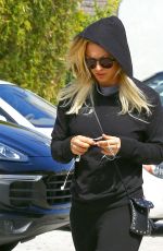 kKALEY CUOCO Out in Los Angeles 05/15/2016