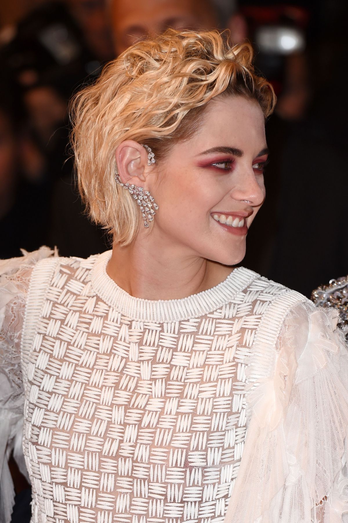 KRISTEN STEWART at ‘Personal Shopper’ Premiere at 69th Annual Cannes ...