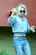 KRISTEN STEWART Out and About in Los Feliz 05/06/2016