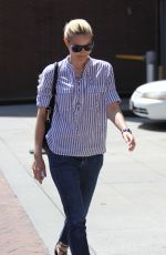 LESLIE BIBB Out Shopping in Beverly Hills 05/12/2016