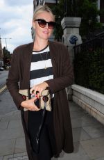 MARIA SHARAPOVA at Bleubird Restaurant in Chelsea 05/22/2016