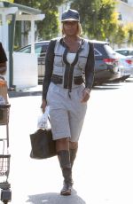 MARY J. BLIGE Out Shopping in Beverly Hills 05/01/2016