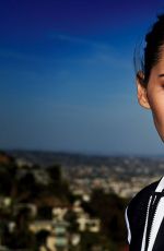 OLIVIA MUNN in Women