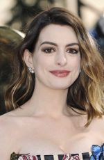 Pregnant ANNE HATHAWAY at Alice Through the Looking Glass Premiere in Hollywood 05/23/2016