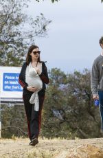 Pregnant ANNE HATHAWAY Out Hiking in Los Angeles 05/09/2016