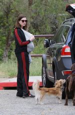 Pregnant ANNE HATHAWAY Out Hiking in Los Angeles 05/09/2016