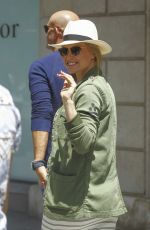 Pregnant BAR REFAELI Out and About in Barcelona 05/26/2016