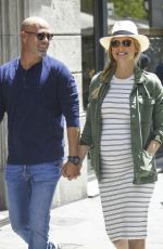 Pregnant BAR REFAELI Out and About in Barcelona 05/26/2016