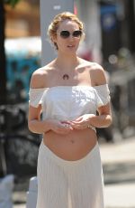 Pregnant CANDICE SWANEPOEL Out in New York 05/20/2016