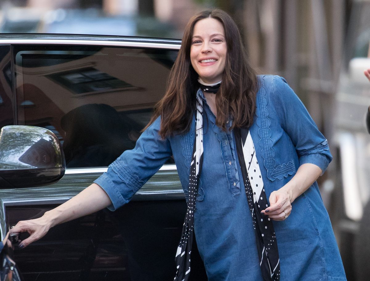 Pregnant LIV TYLER Out and About in New York 05/21/2016.