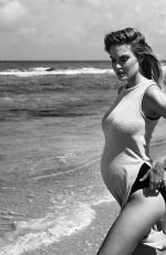 Pregnatn BAR REFAELI in Elle Magazine, Spain June 2016 Issue
