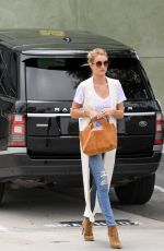 ROSIE HUNTINGTON-WHITELEY Arrives at a Studio in Los Angeles 05/04/2016