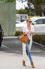 ROSIE HUNTINGTON-WHITELEY Arrives at a Studio in Los Angeles 05/04/2016