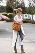 ROSIE HUNTINGTON-WHITELEY Arrives at a Studio in Los Angeles 05/04/2016