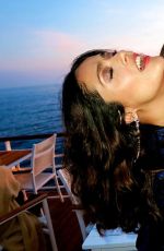 SAALMA HAYEK Licked by CHLOE SEVIGNY in Cannes 05/16/2016