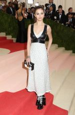 SELENA GOMEZ at Costume Institute Gala 2016 in New York 05/02/2016