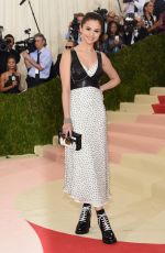 SELENA GOMEZ at Costume Institute Gala 2016 in New York 05/02/2016