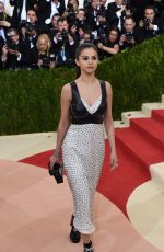 SELENA GOMEZ at Costume Institute Gala 2016 in New York 05/02/2016